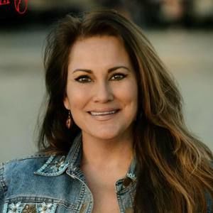 Meet your Posher, Shelly